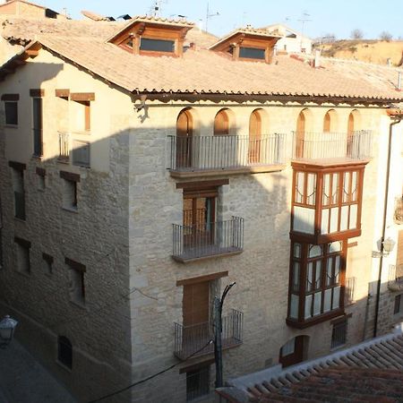 Apartamentos Doña Candida Valderrobres Bagian luar foto