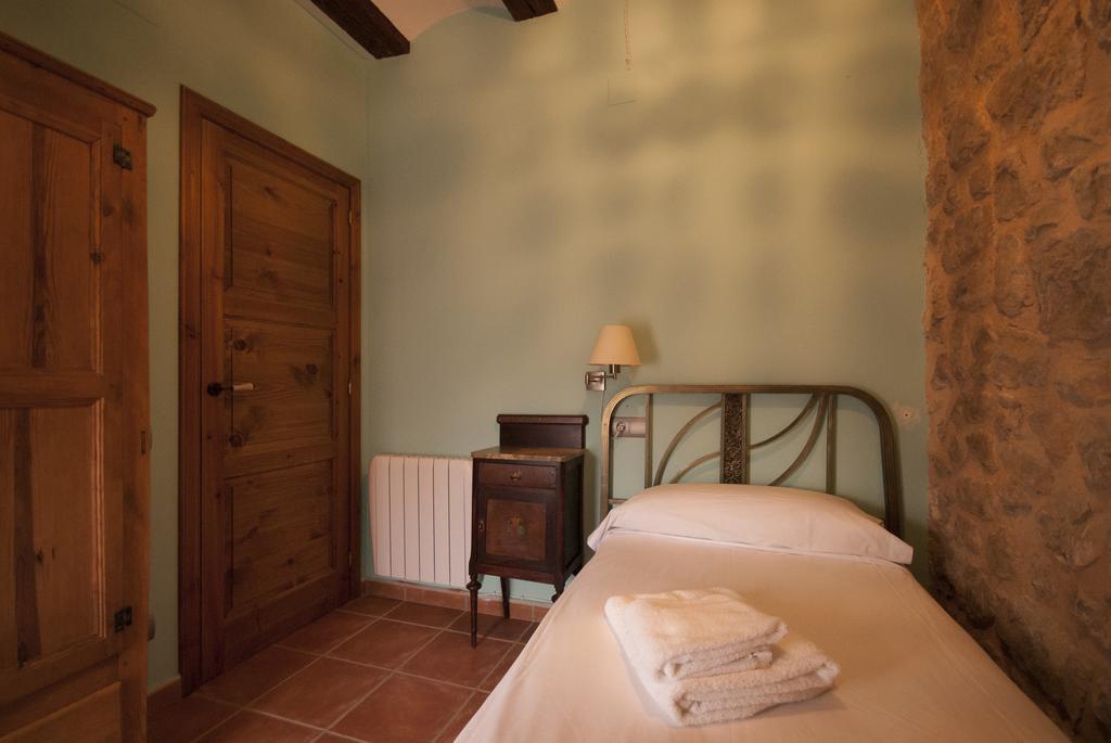 Apartamentos Doña Candida Valderrobres Ruang foto