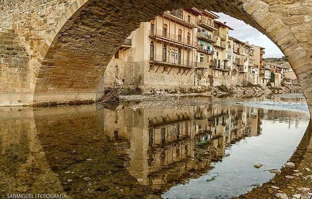 Apartamentos Doña Candida Valderrobres Bagian luar foto