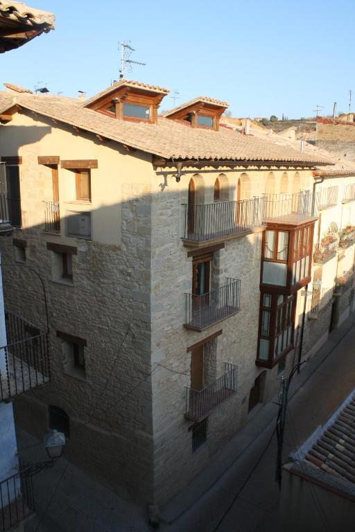 Apartamentos Doña Candida Valderrobres Bagian luar foto